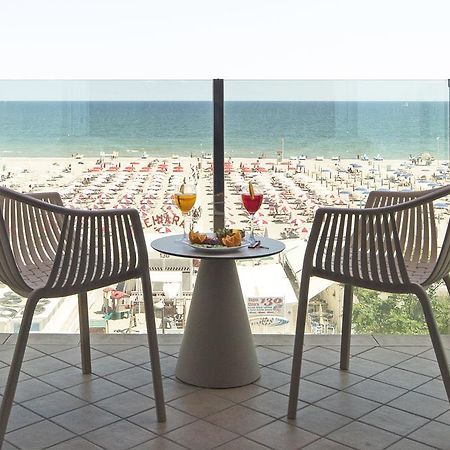 Hotel Regina Fronte Mare Rimini Extérieur photo