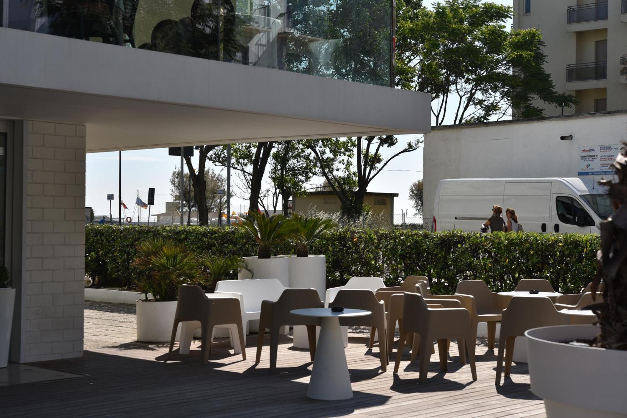 Hotel Regina Fronte Mare Rimini Extérieur photo